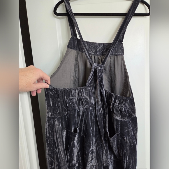 Crushed Velvet Dakota Jumpsuit by Natural Life - NWT - Charcoal Color - Picture 6 of 11